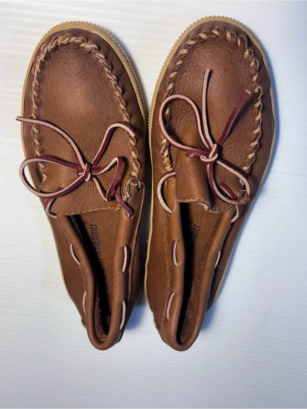 NWOT Mens Hammacher Schlemmer Moccasins 7
